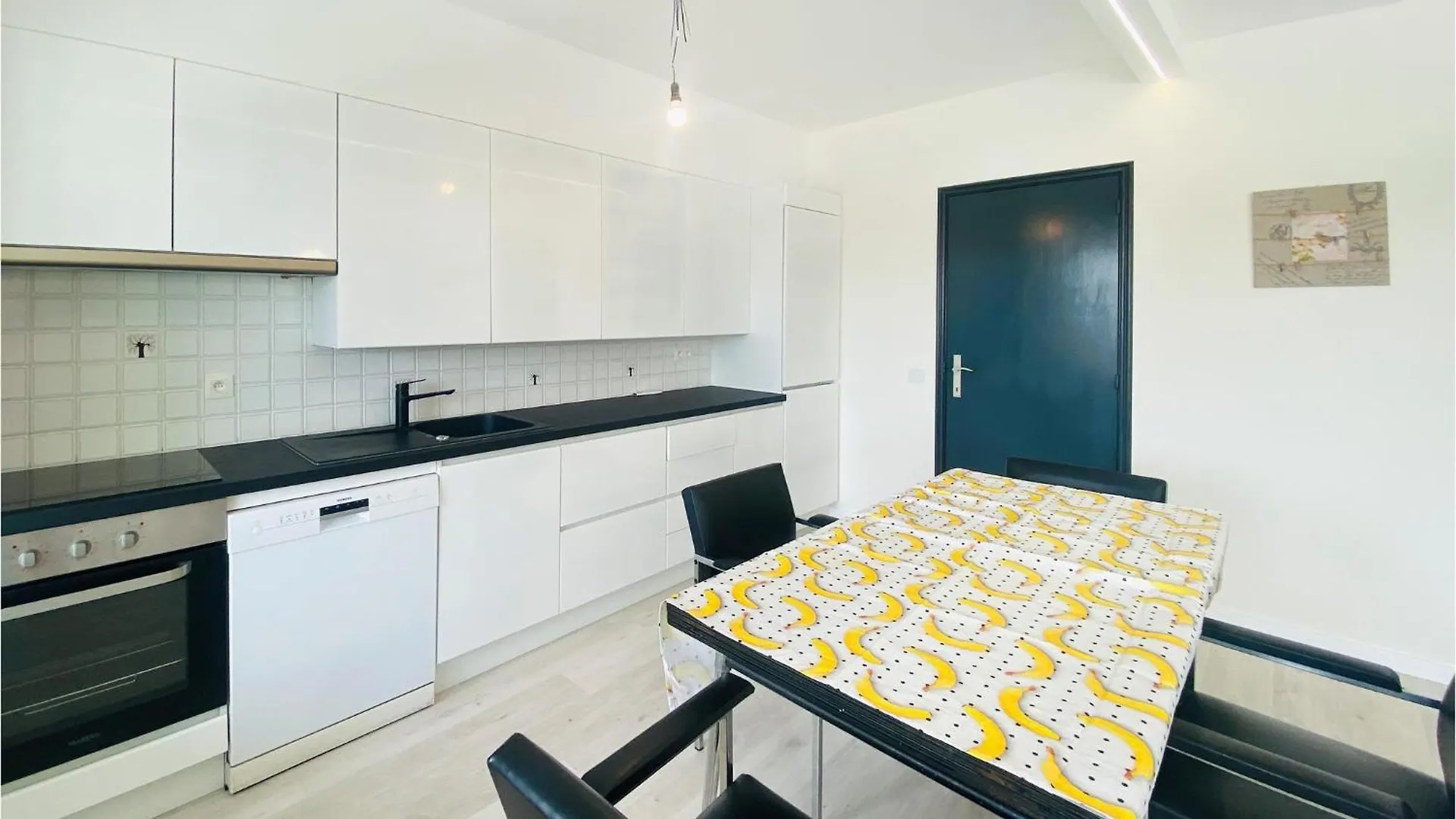 Cozy Apartment In Oostende With Kitchen