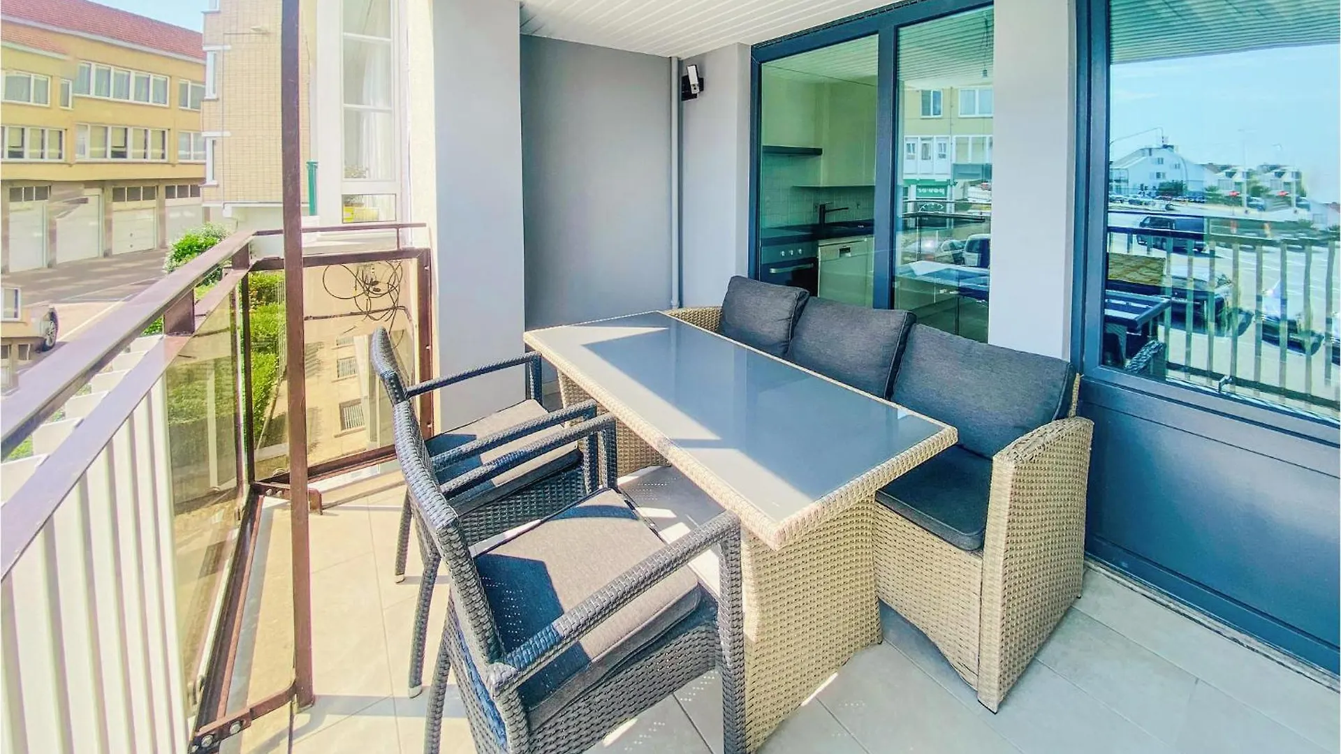 Cozy Apartment In Oostende With Kitchen Belgie